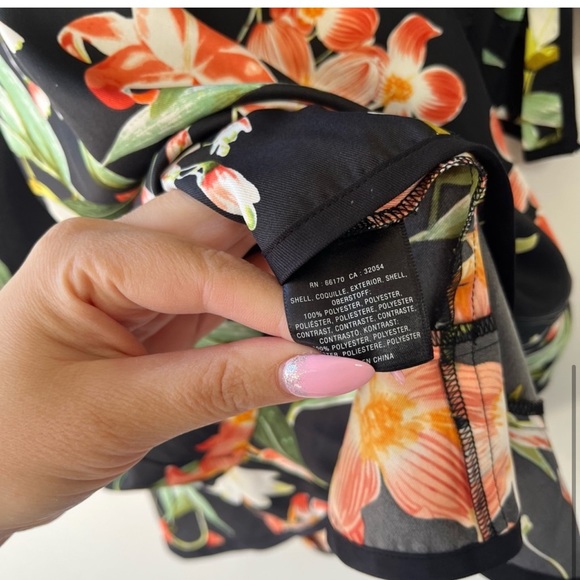 Anthropologie Hi there Karen walker hibiscus floral short sleeve wrap dress - Picture 7 of 7